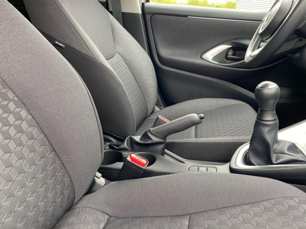 Toyota Yaris - Photo 12