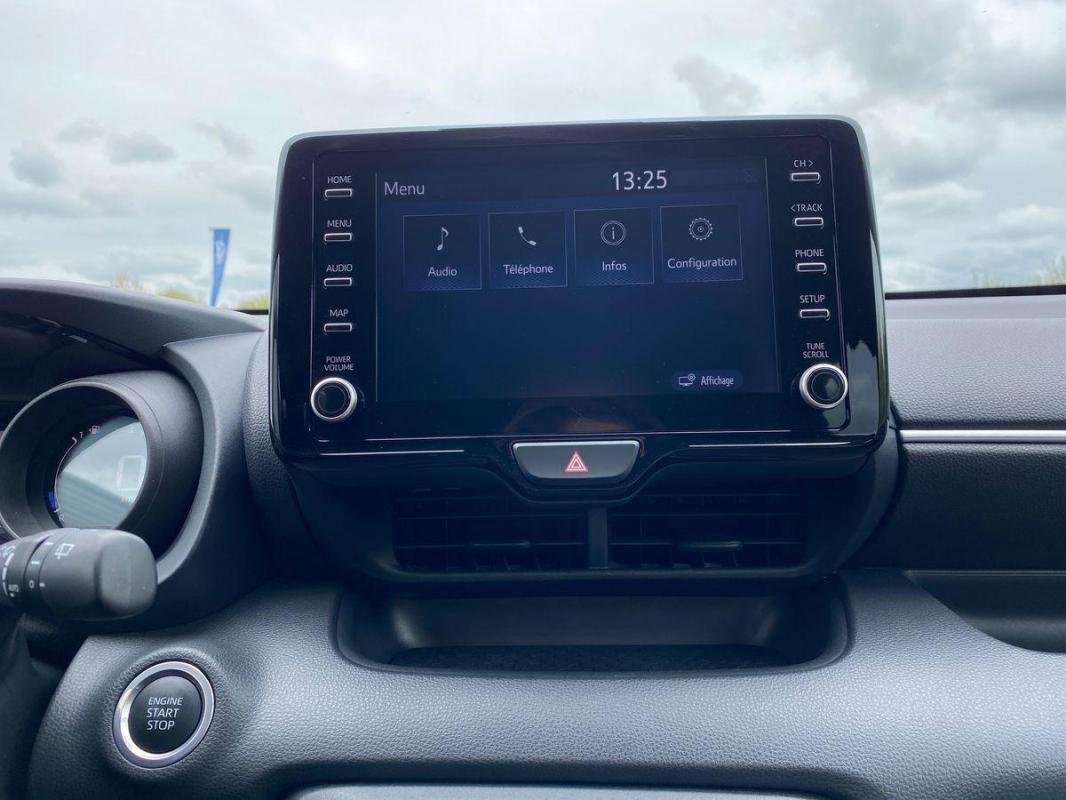 Toyota Yaris - Photo 16