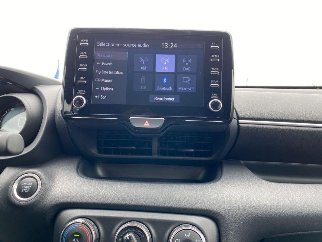 Toyota Yaris - Photo 17