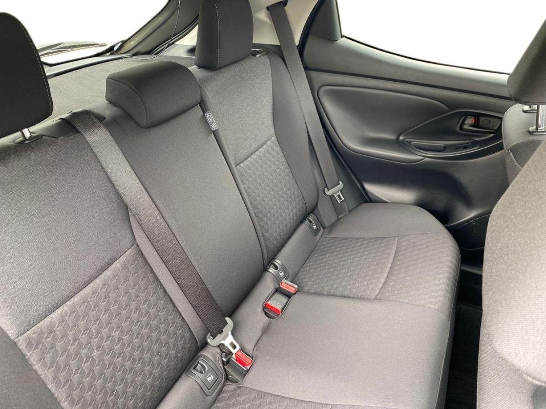 Toyota Yaris - Photo 23