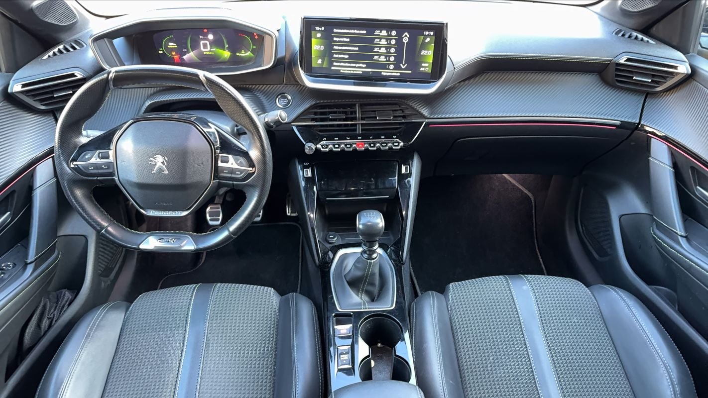 Peugeot 208 - Photo 11