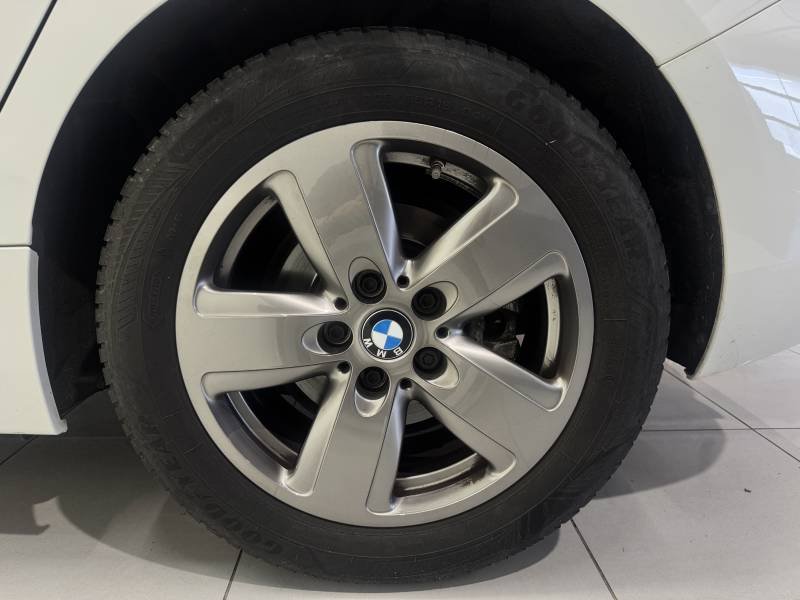 BMW Série 1 - Photo 8