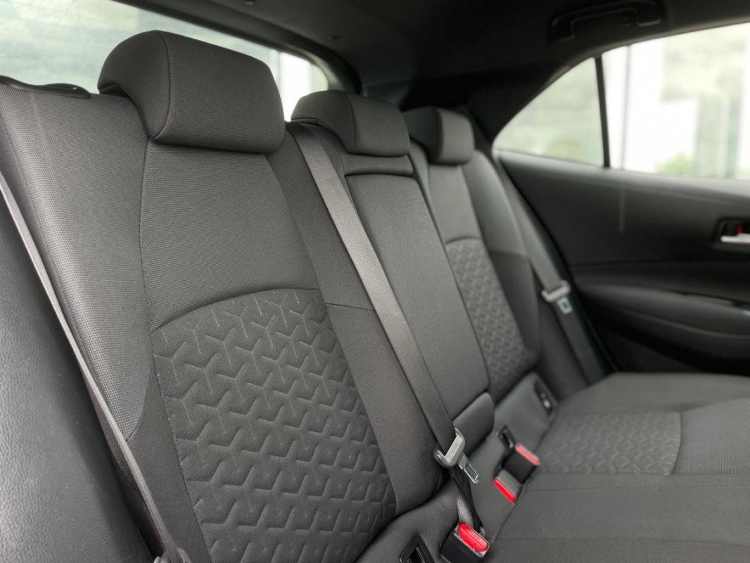 Toyota Corolla - Photo 13