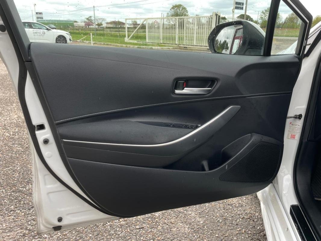 Toyota Corolla - Photo 25