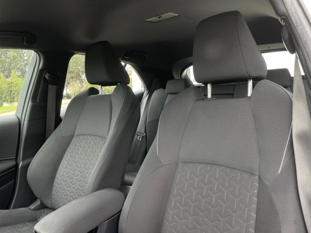 Toyota Corolla - Photo 9