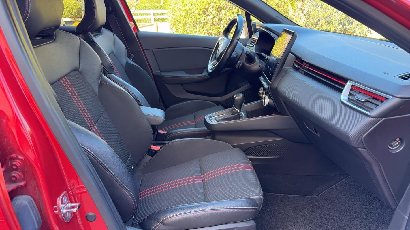 Renault Clio - Photo 25