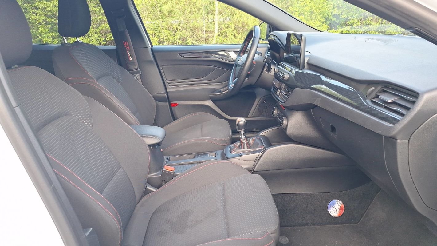Ford Focus - Photo 27