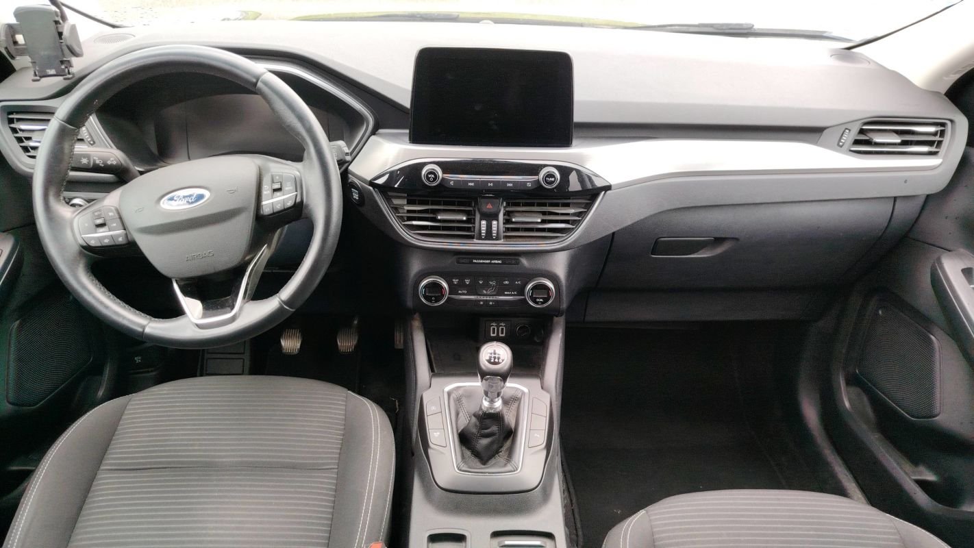 Ford Kuga - Photo 11