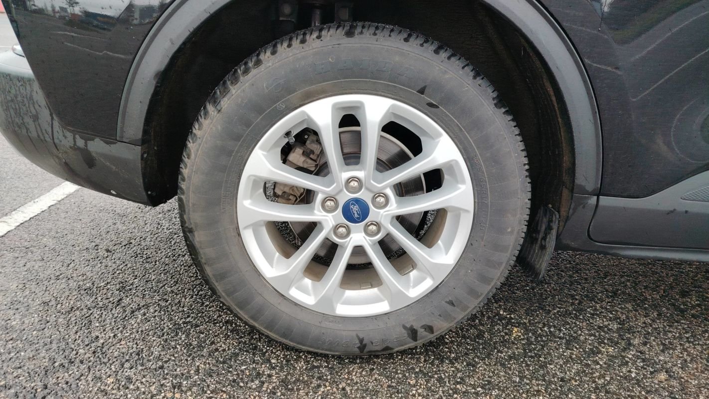 Ford Kuga - Photo 16