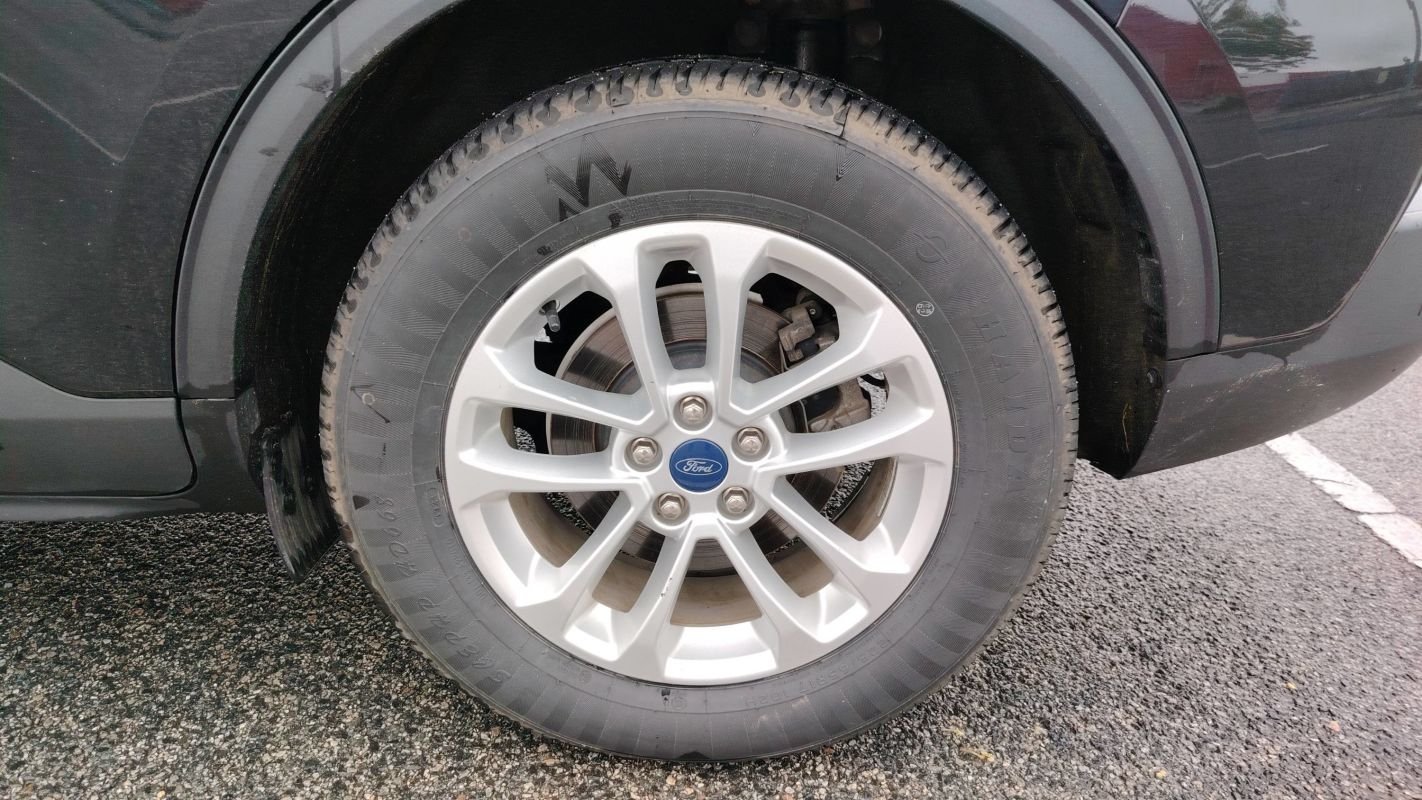 Ford Kuga - Photo 19