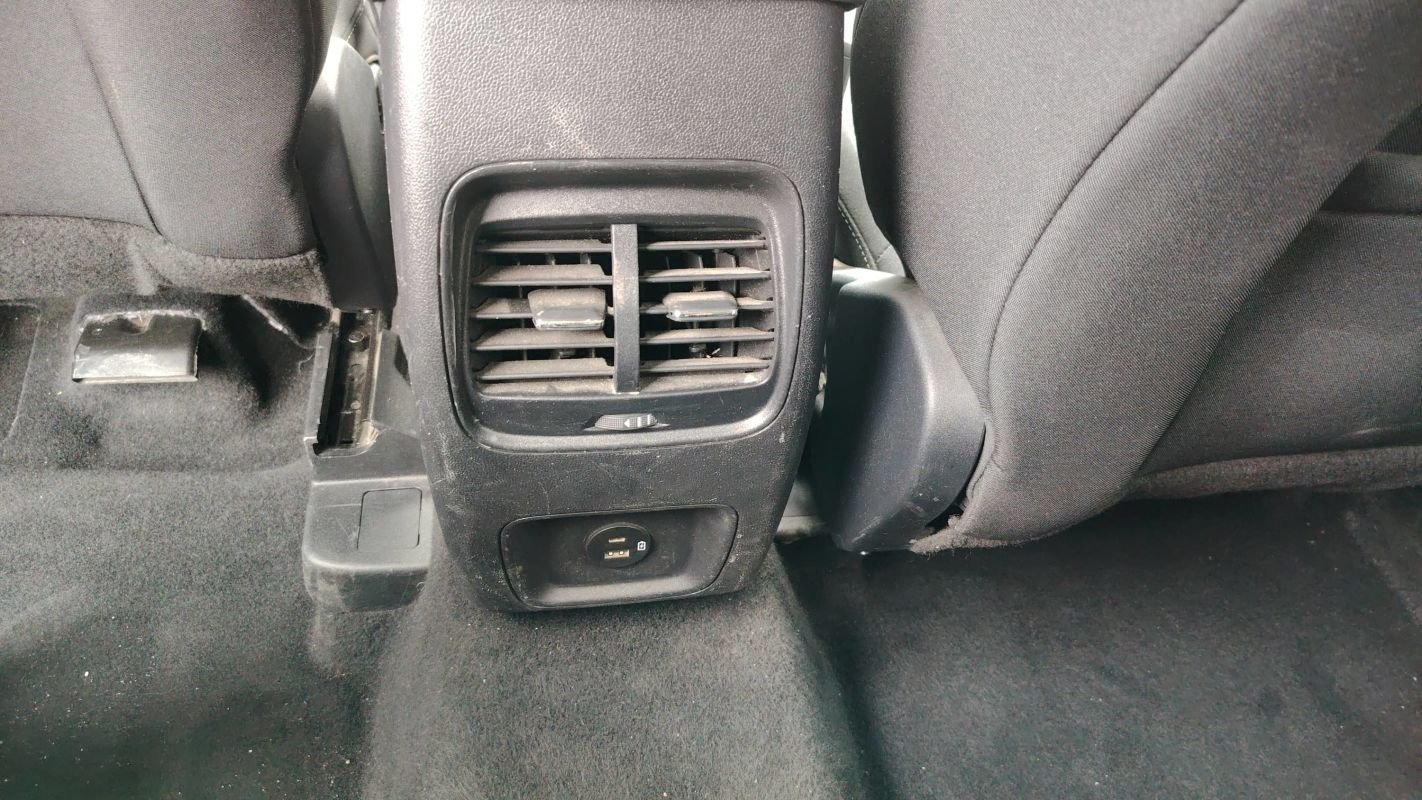 Ford Kuga - Photo 23