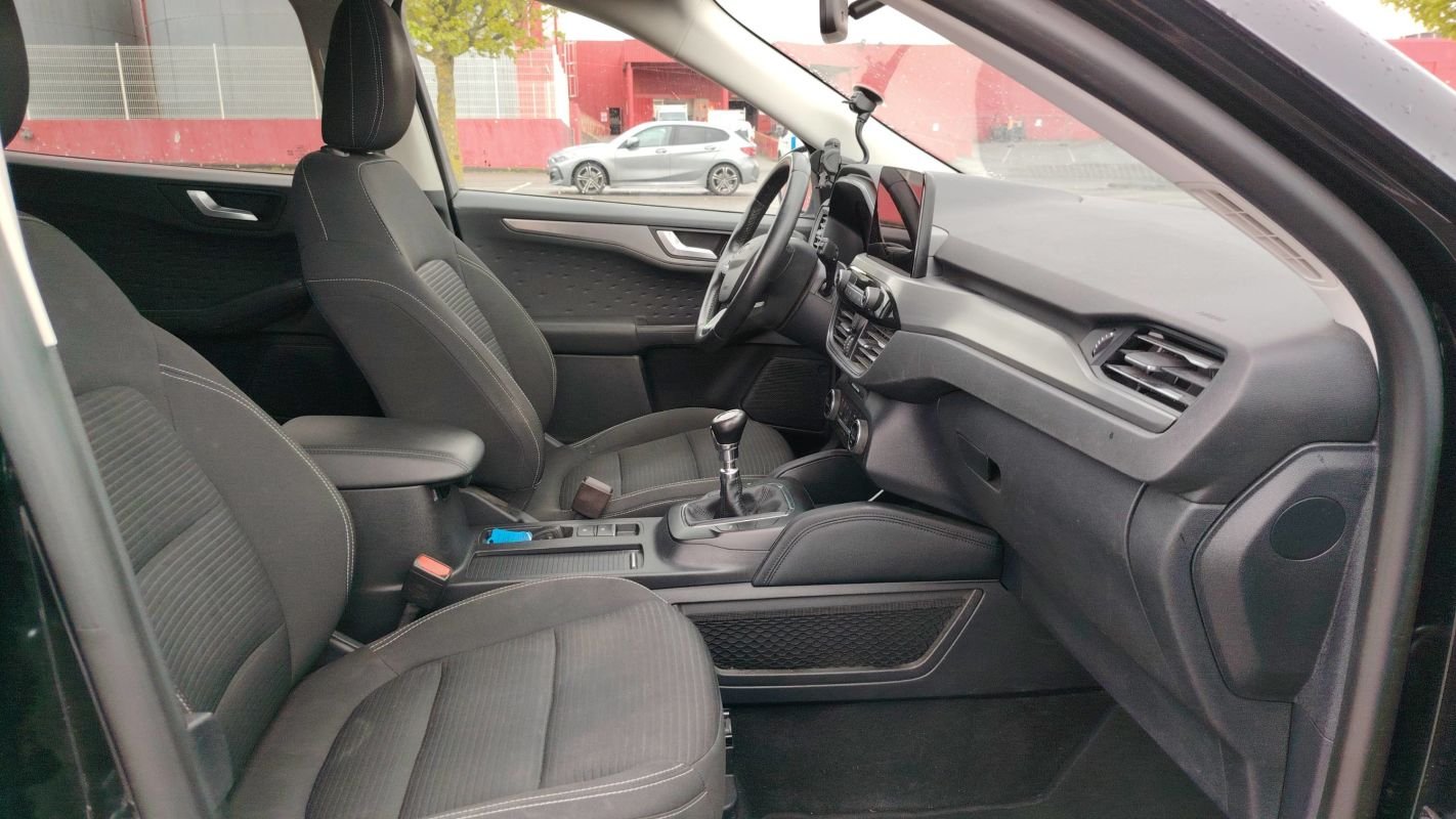 Ford Kuga - Photo 27