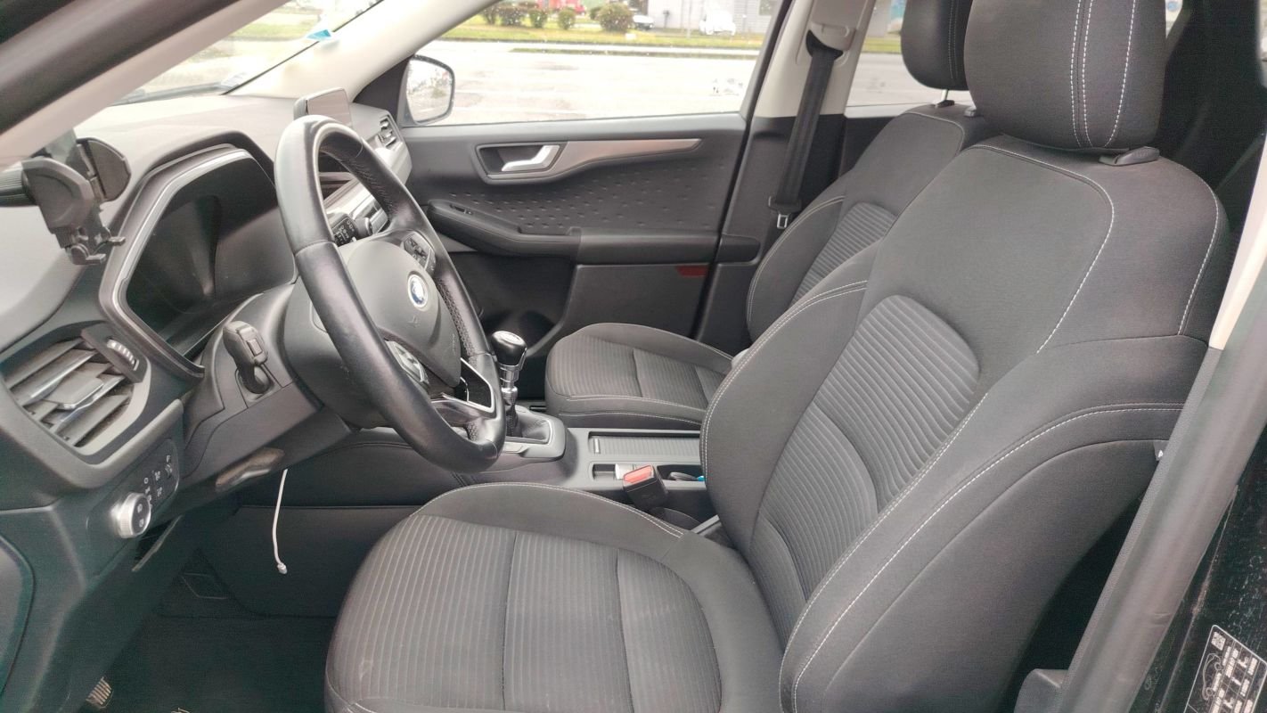 Ford Kuga - Photo 29