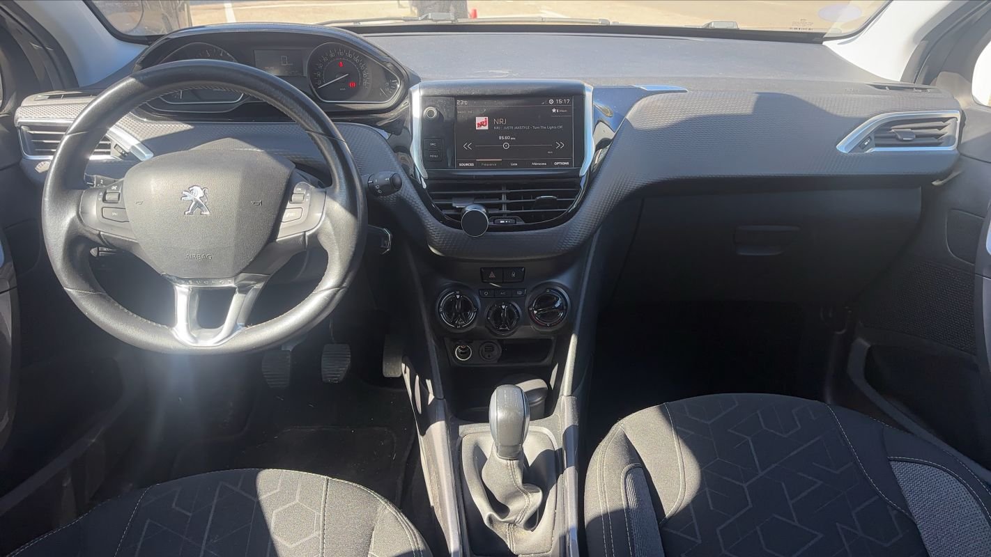 Peugeot 2008 - Photo 11
