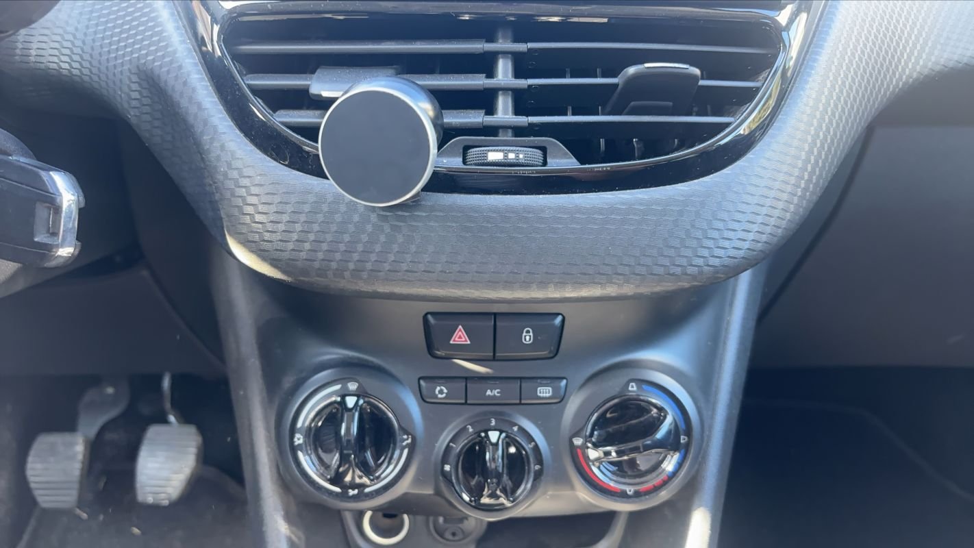 Peugeot 2008 - Photo 13