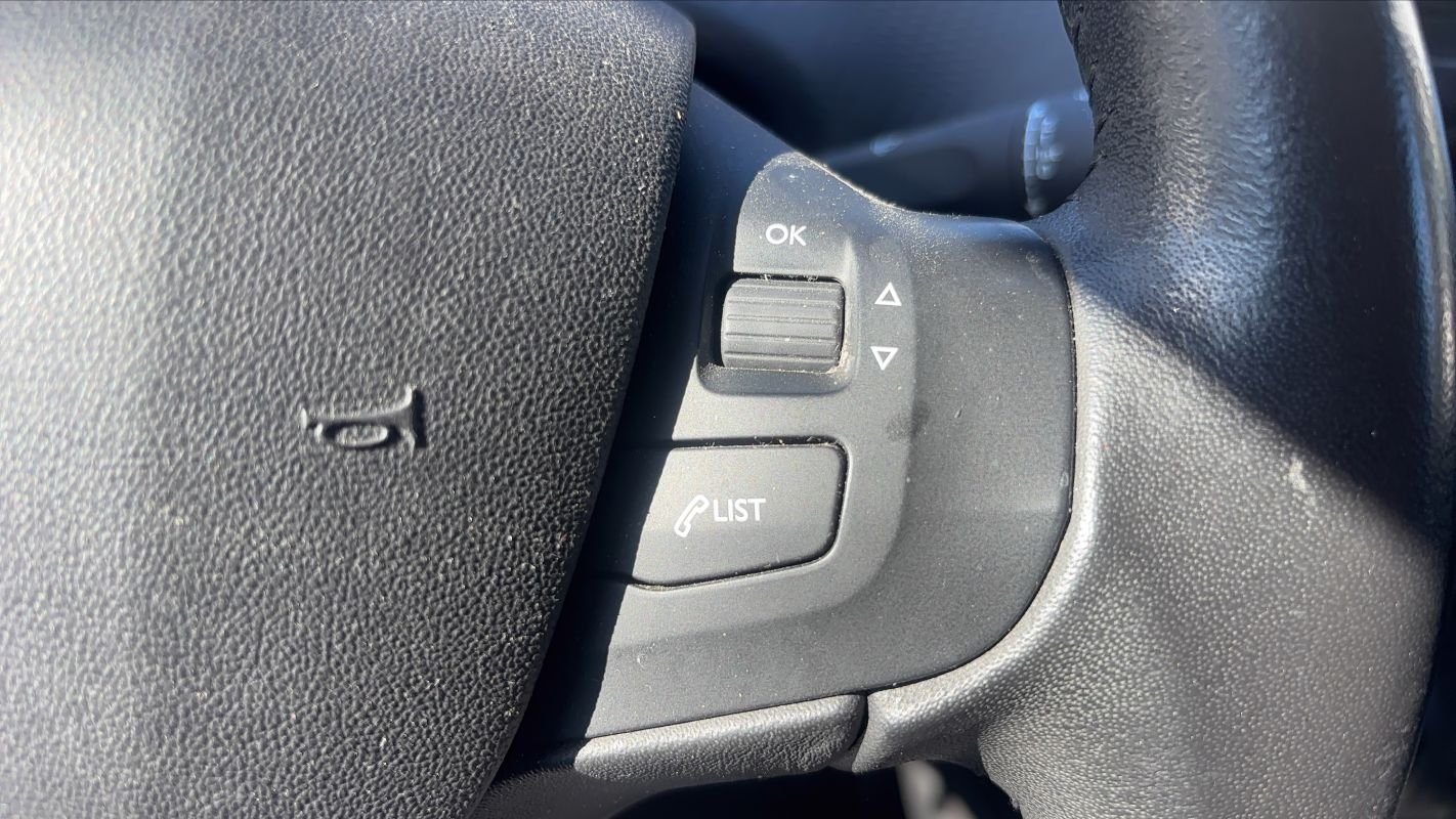 Peugeot 2008 - Photo 29
