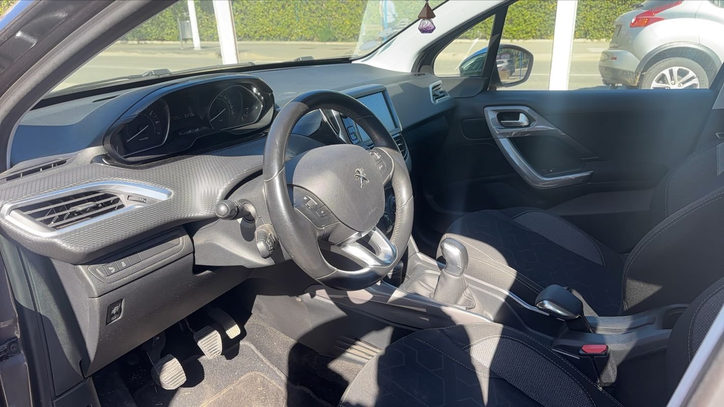 Peugeot 2008 - Photo 8