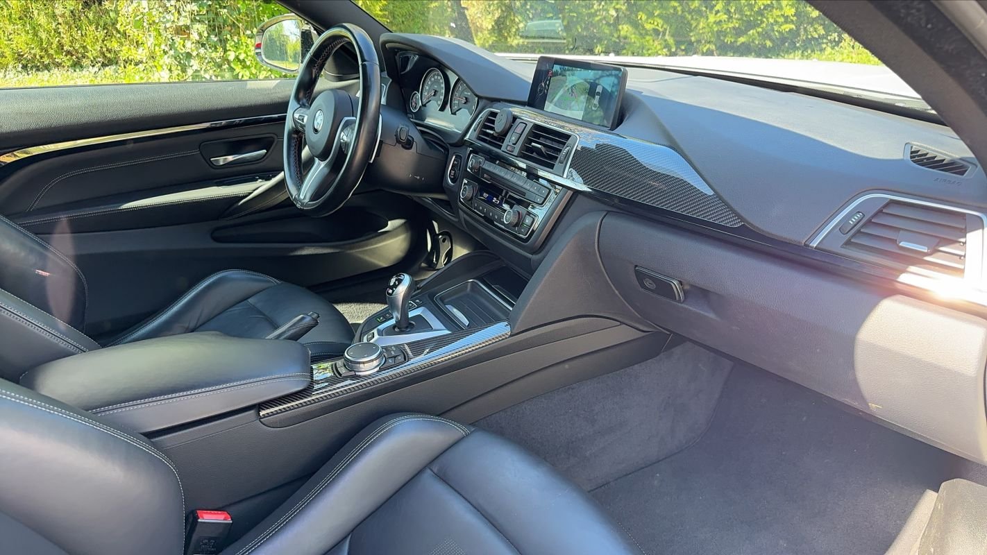 BMW M4 - Photo 10