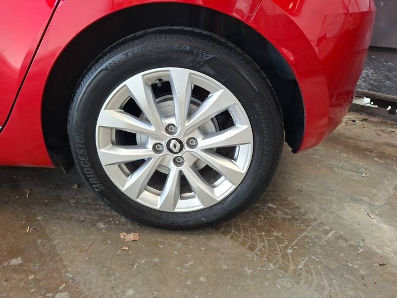 Renault Clio - Photo 14