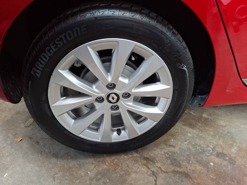 Renault Clio - Photo 18
