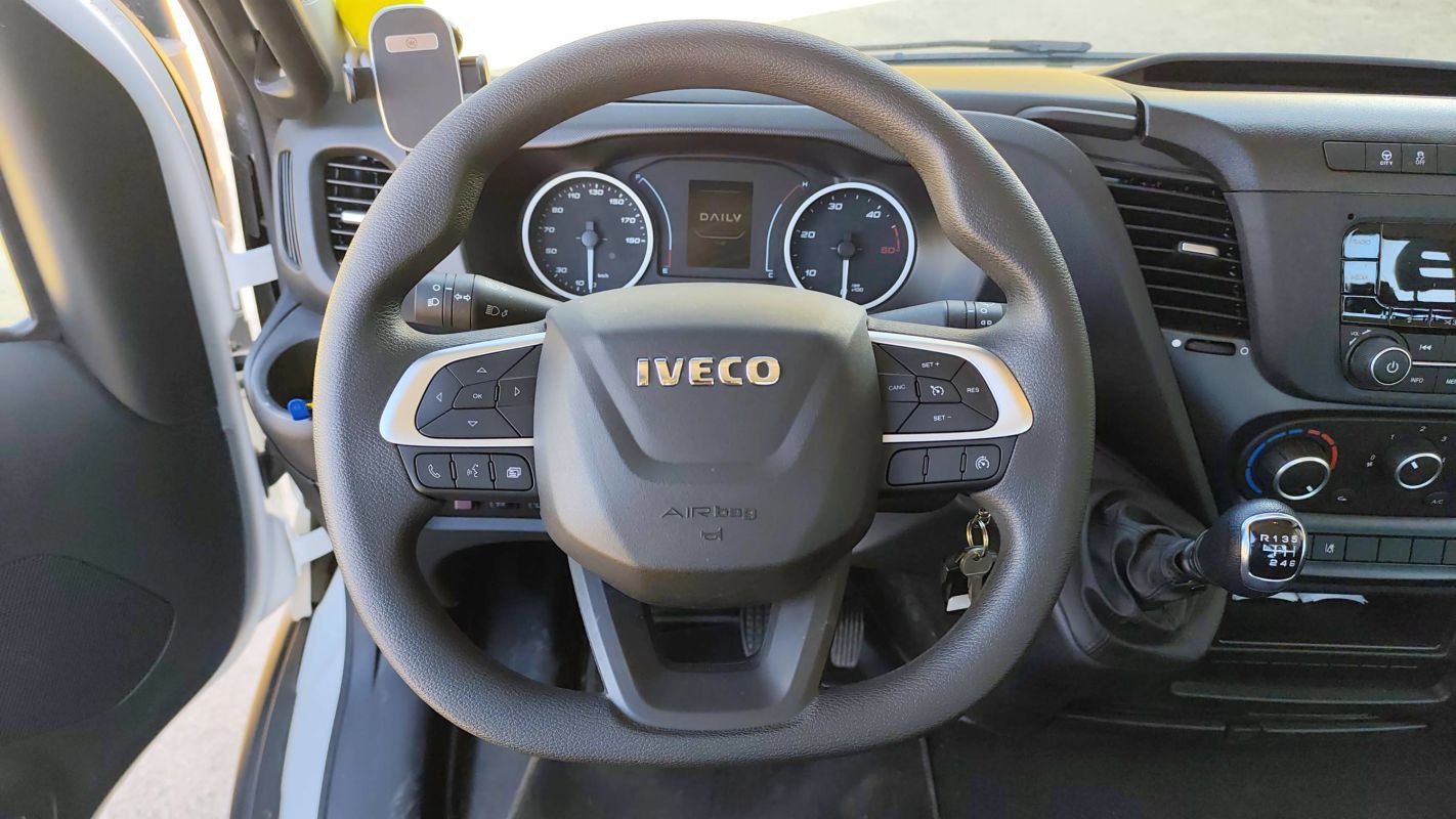 Iveco Daily - Photo 22