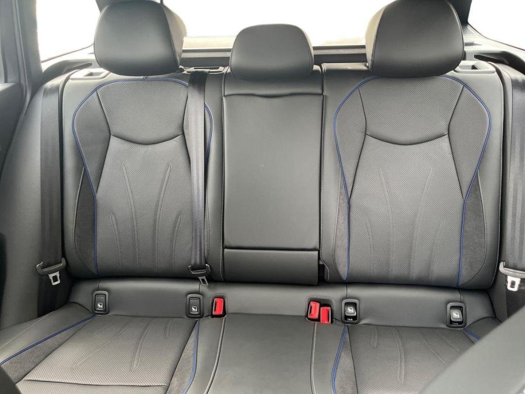 Volkswagen Passat - Photo 22