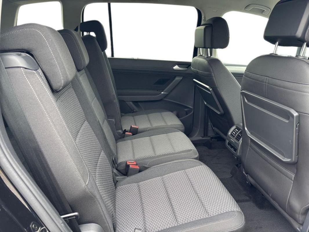 Volkswagen Touran - Photo 23
