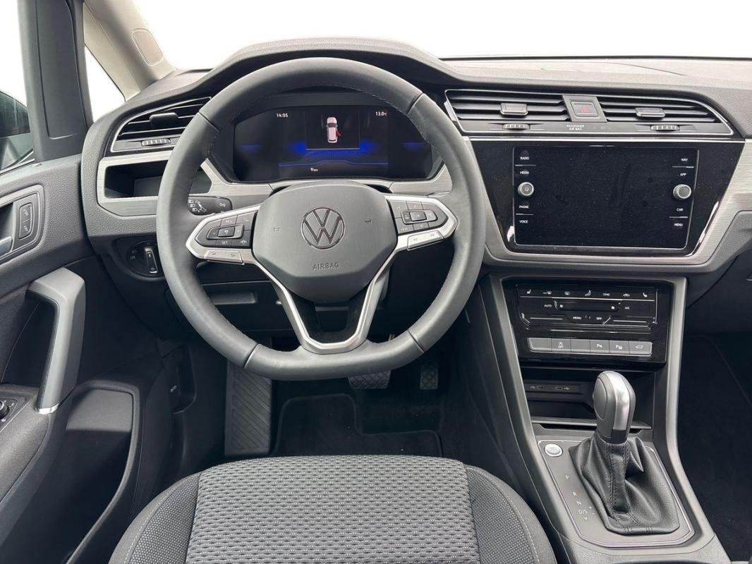Volkswagen Touran - Photo 24