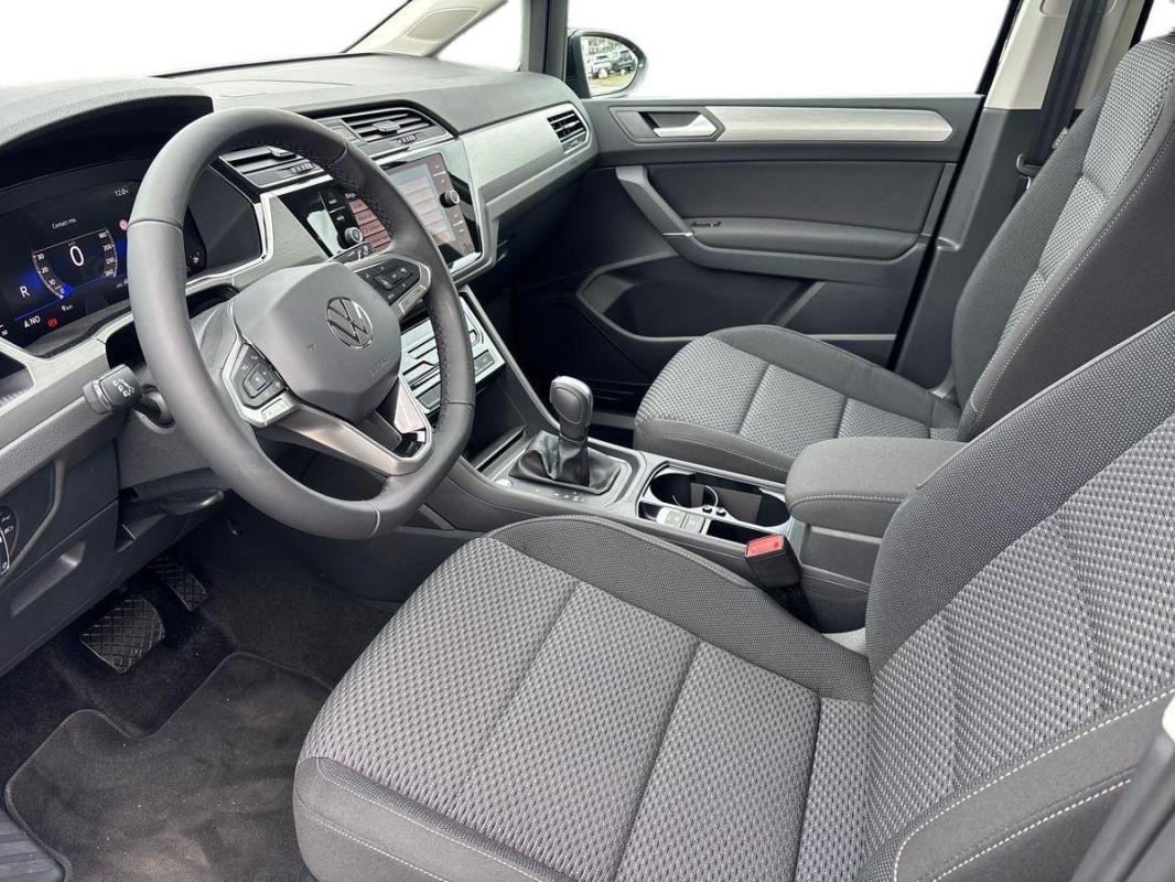 Volkswagen Touran - Photo 9