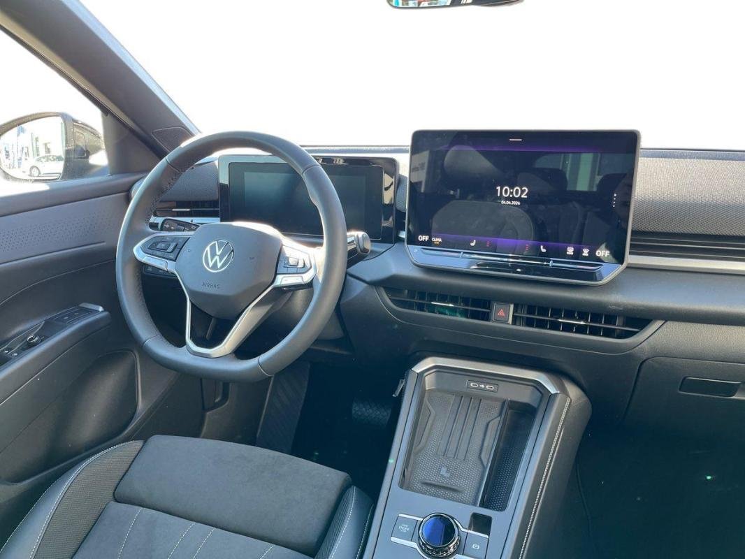 Volkswagen T-Roc - Photo 28