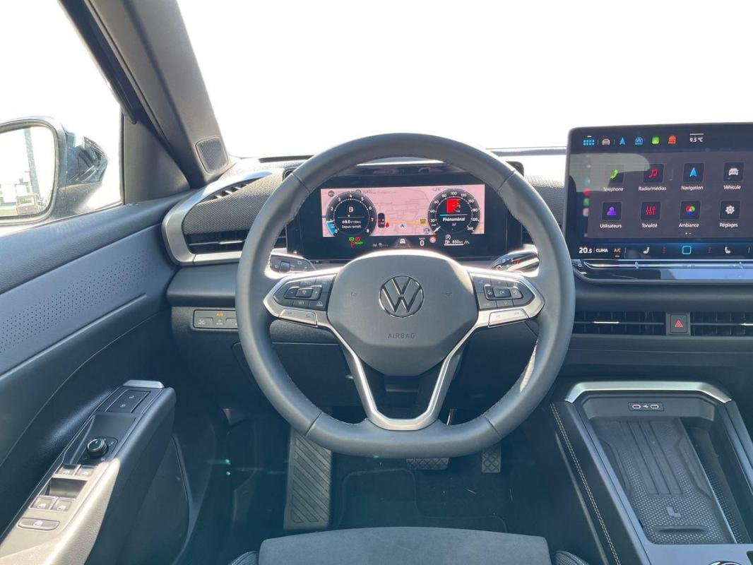 Volkswagen T-Roc - Photo 10