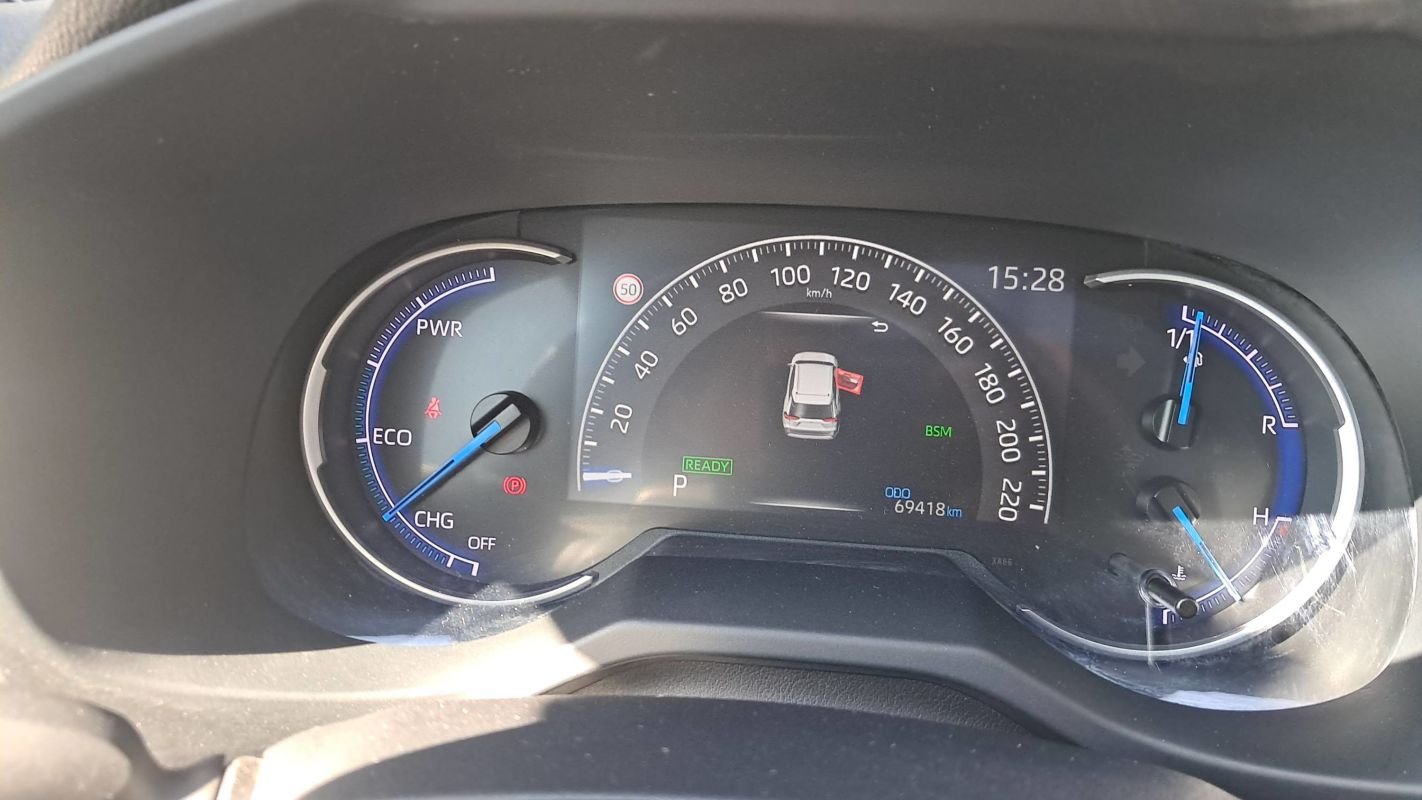 Toyota RAV4 - Photo 12