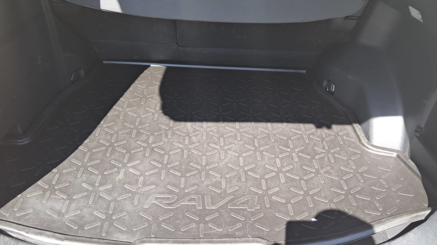 Toyota RAV4 - Photo 14