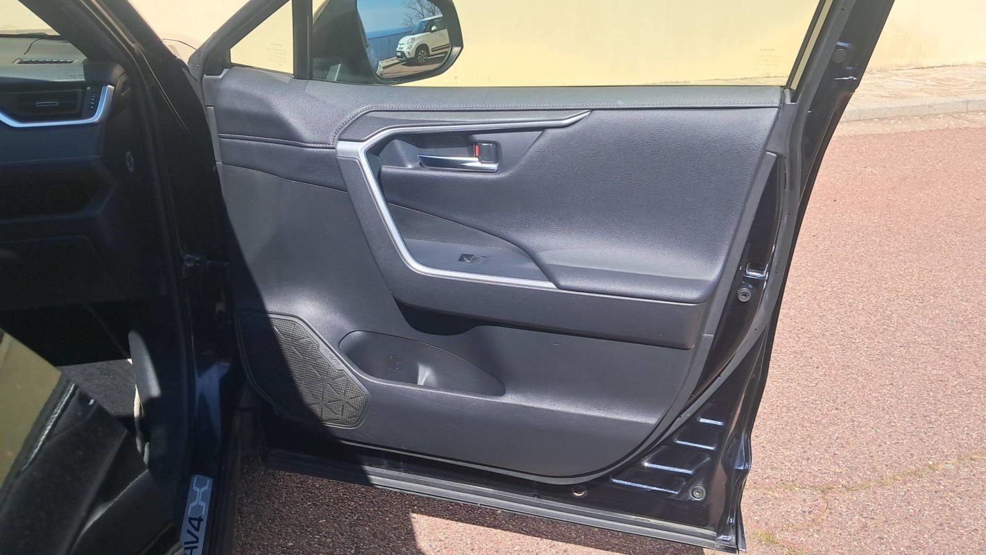 Toyota RAV4 - Photo 24