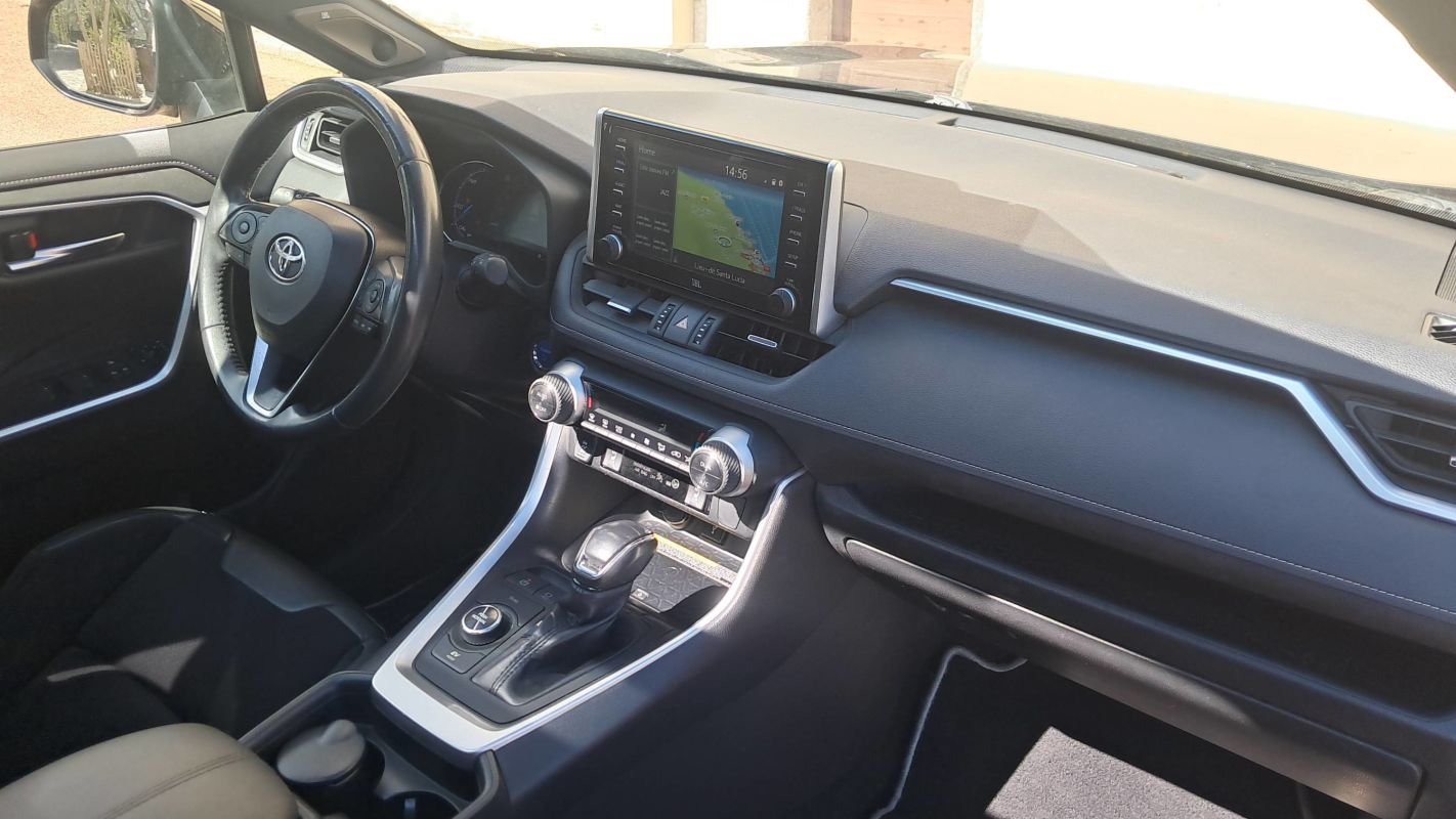 Toyota RAV4 - Photo 10