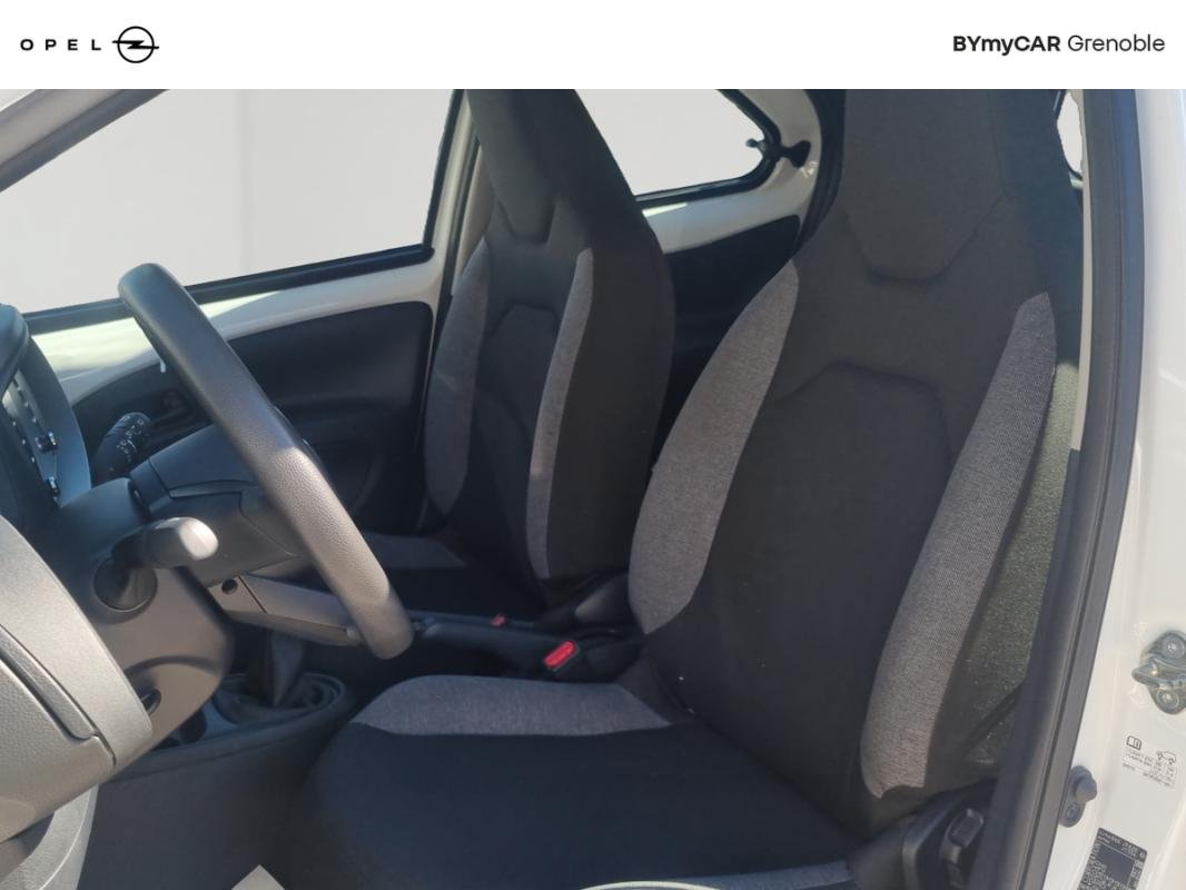 Toyota aygo x - Photo 11