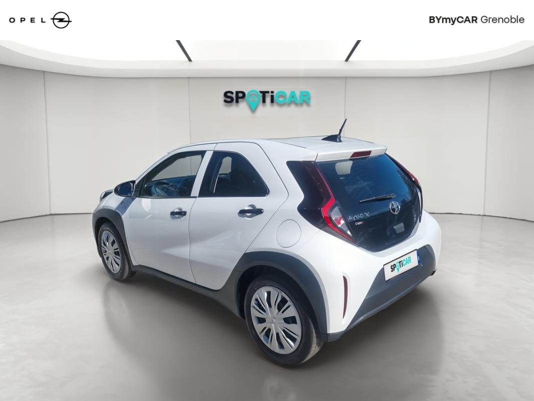 Toyota aygo x - Photo 3