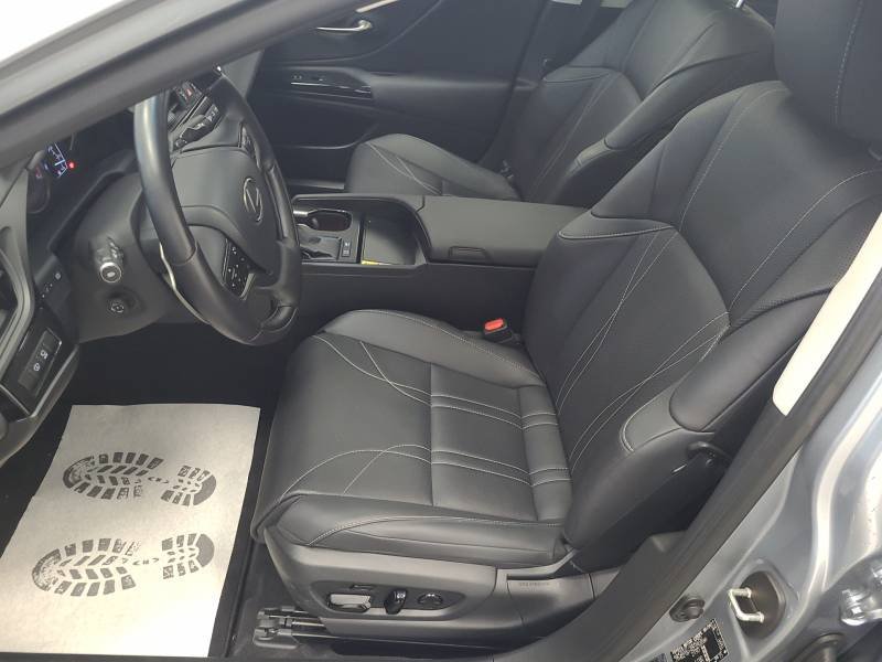 Lexus ES - Photo 10