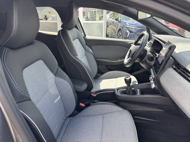 Renault Clio - Photo 16