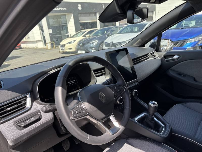 Renault Clio - Photo 25