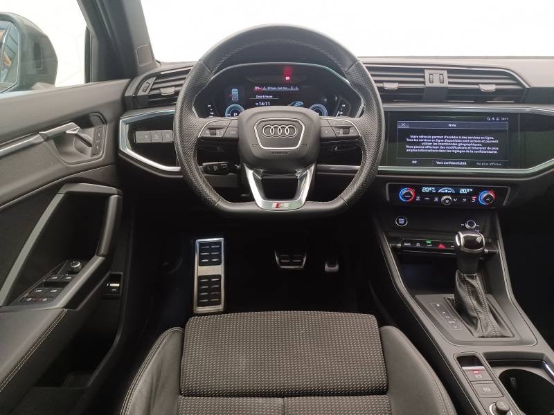 Audi Q3 - Photo 13
