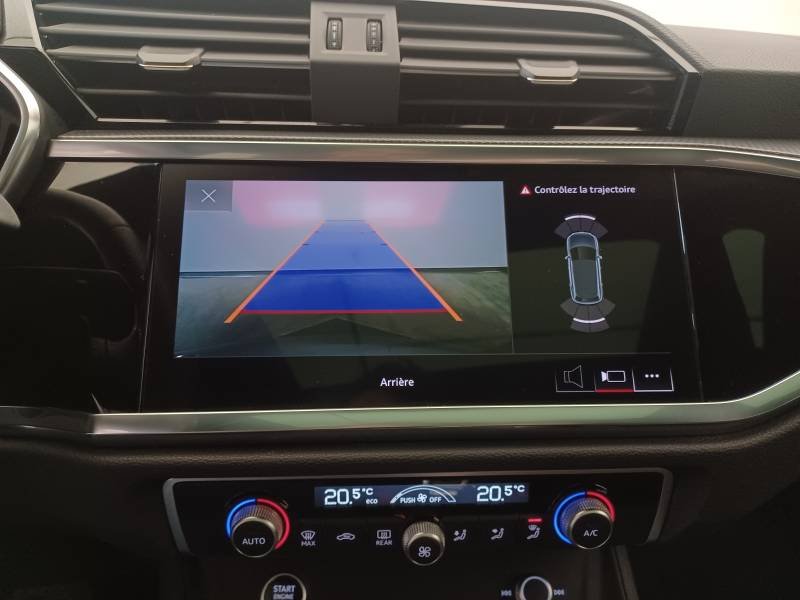 Audi Q3 - Photo 20