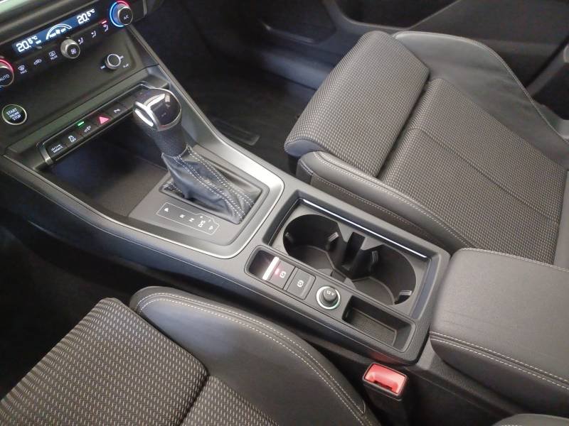 Audi Q3 - Photo 23