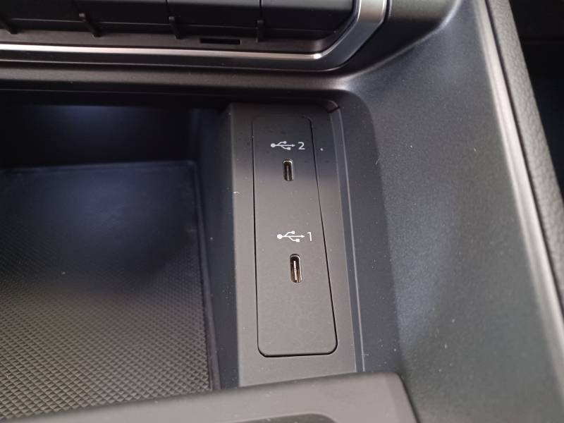 Audi Q3 - Photo 34