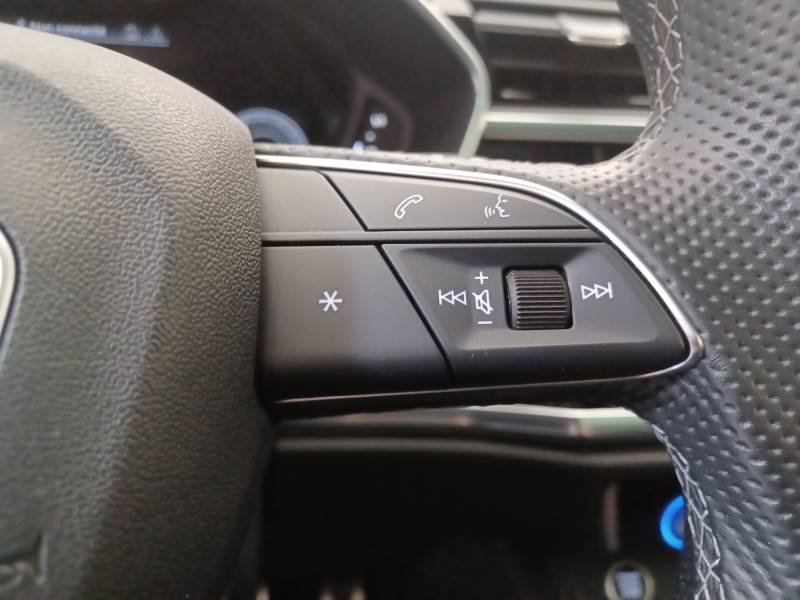 Audi Q3 - Photo 37