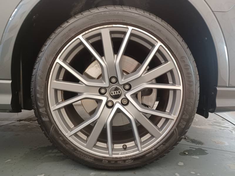 Audi Q3 - Photo 10