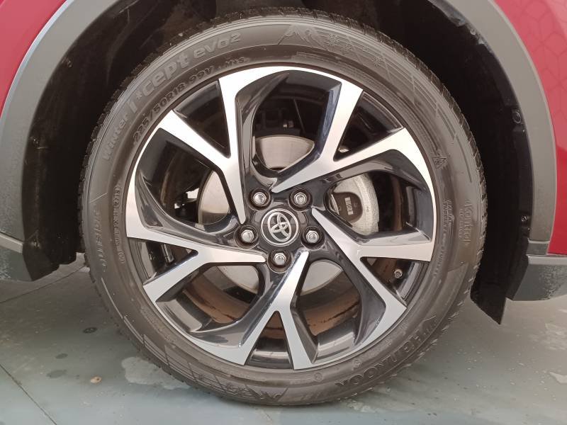 Toyota C-HR - Photo 10