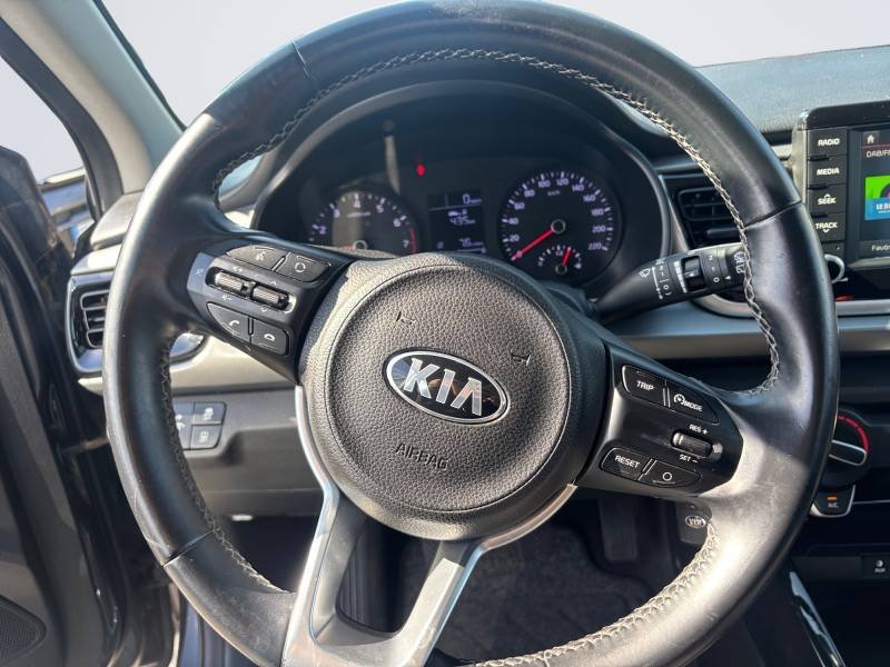 Kia Rio - Photo 12