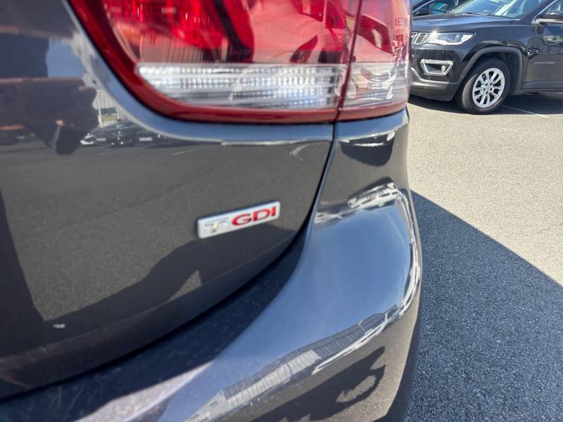 Kia Rio - Photo 17