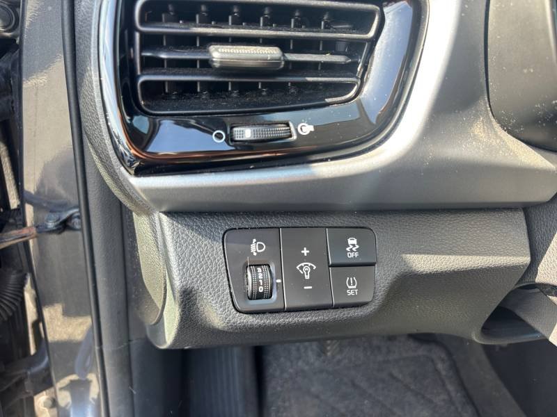 Kia Rio - Photo 20